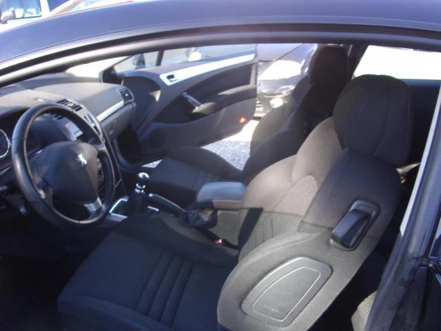 Peugeot 407 Coupé image 2