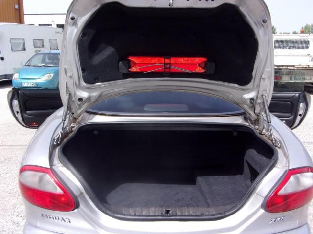 Jaguar Xk8 image 5