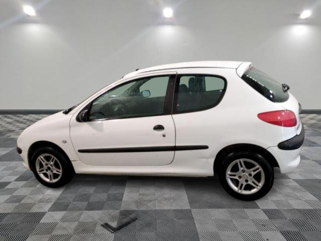 Peugeot 206 image 8