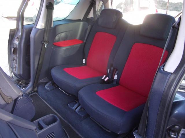 Peugeot 1007 image 5