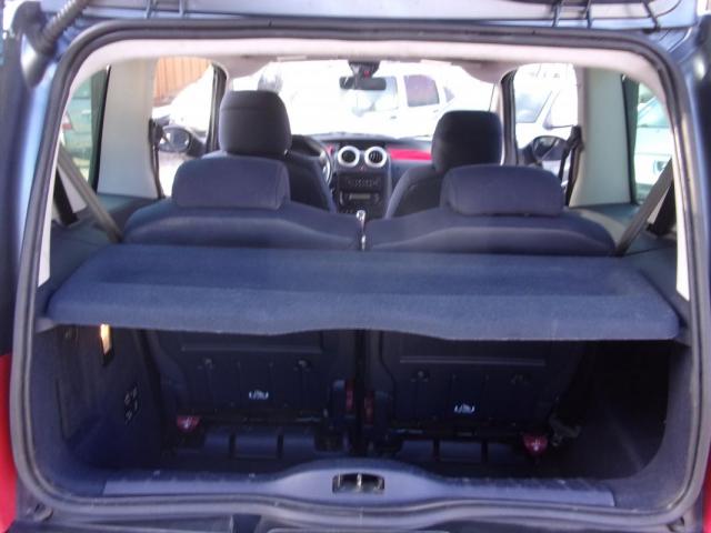 Peugeot 1007 image 9
