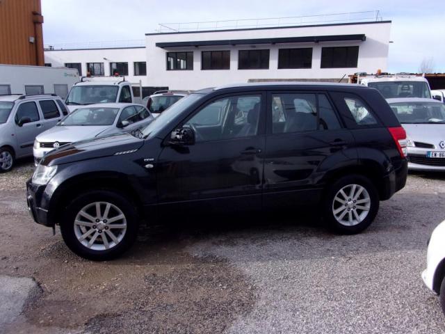 Suzuki Grand Vitara image 7