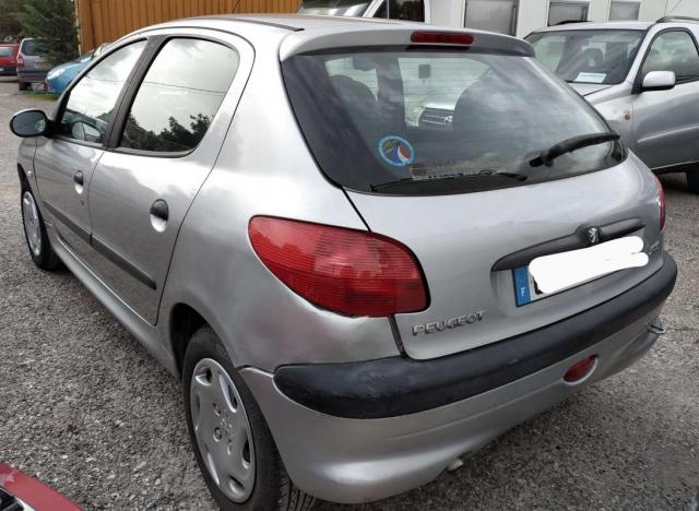 Peugeot 206 image 1