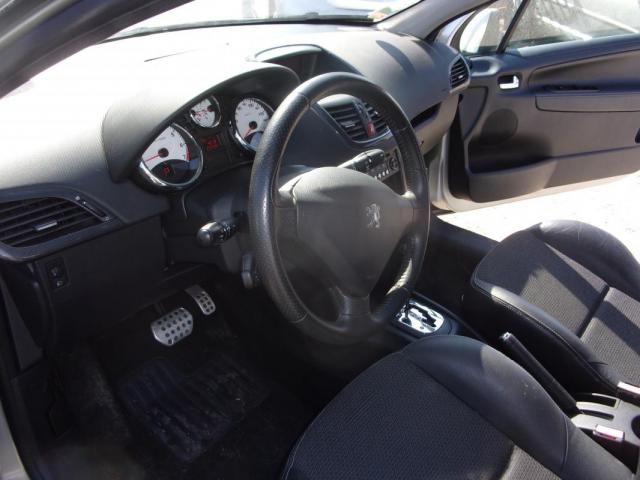 Peugeot 207 image 5