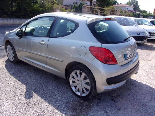 Peugeot 207 image 9