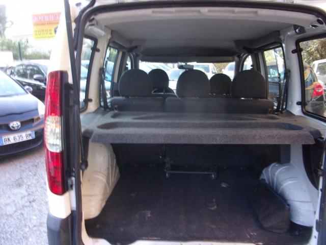 Fiat Doblo image 2