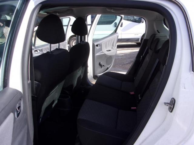 Peugeot 207 image 5