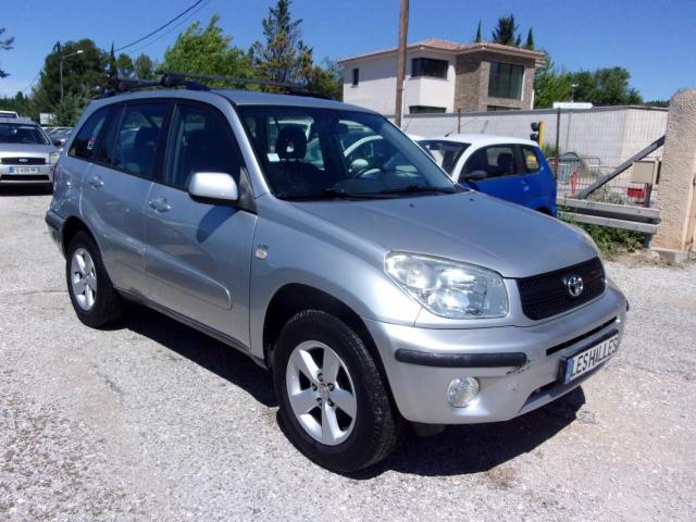 Toyota Rav4 image 2