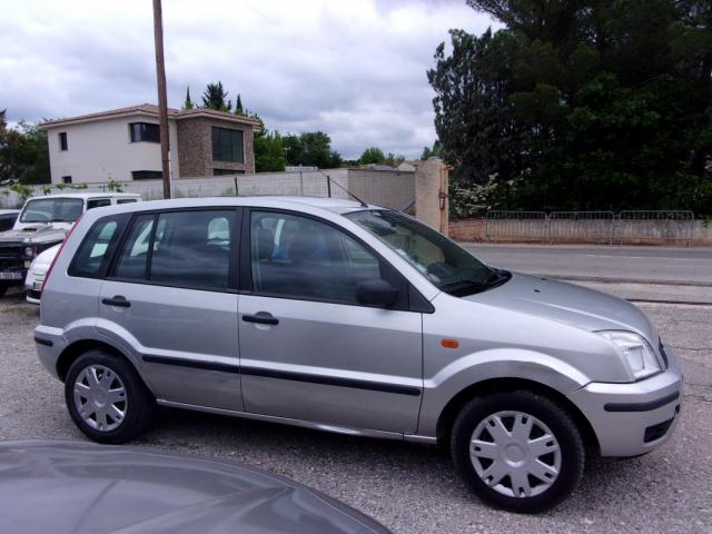 Ford Fusion image 1
