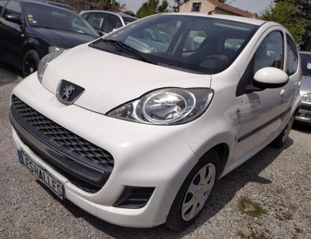 Peugeot 107 image 2