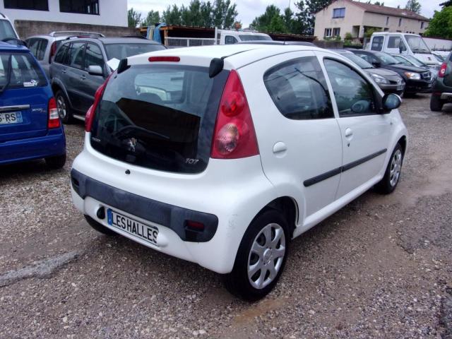 Peugeot 107 image 2