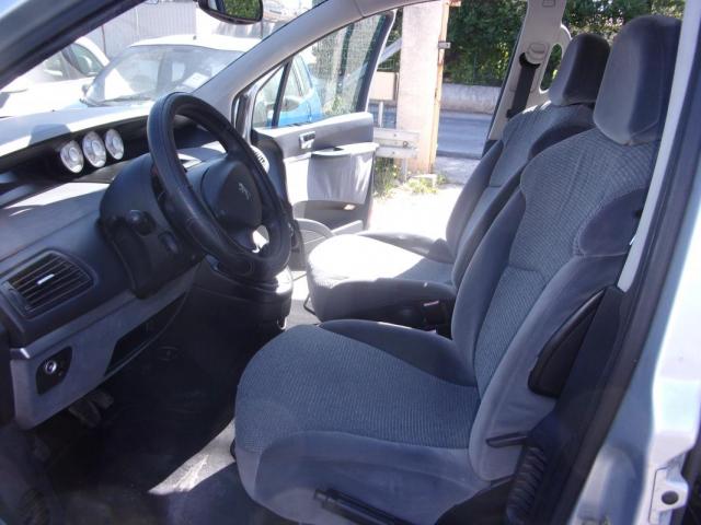 Peugeot 807 image 7