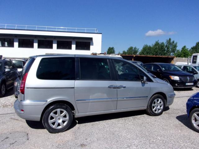 Peugeot 807 image 3