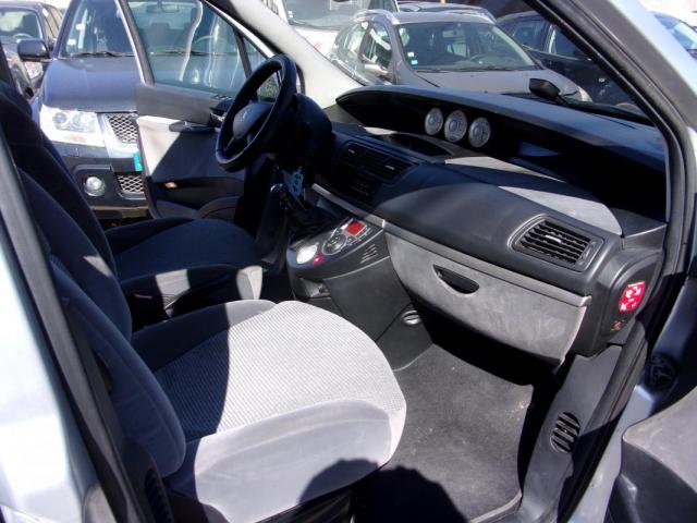 Peugeot 807 image 2