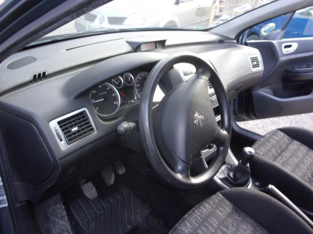 Peugeot 307 image 1