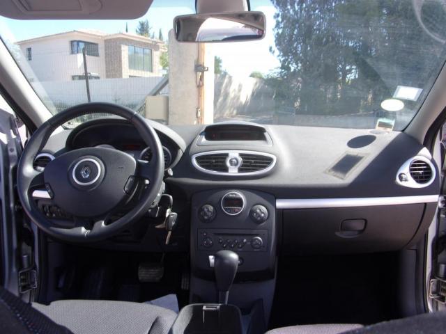 Renault Clio image 8