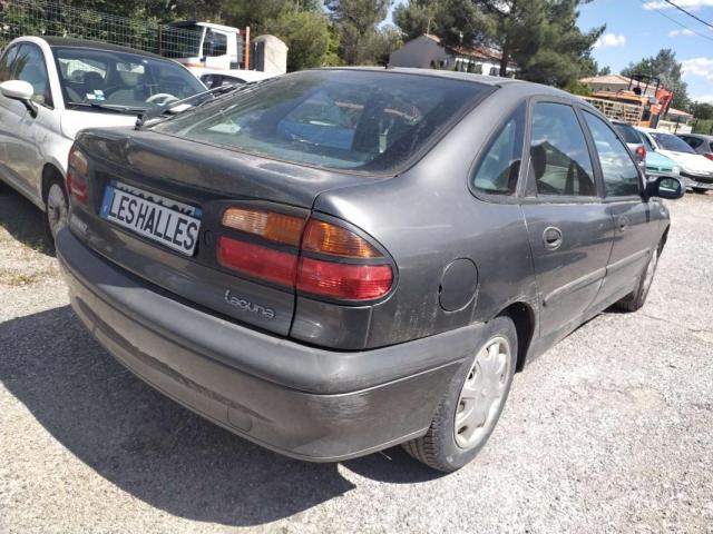 Renault Laguna image 1