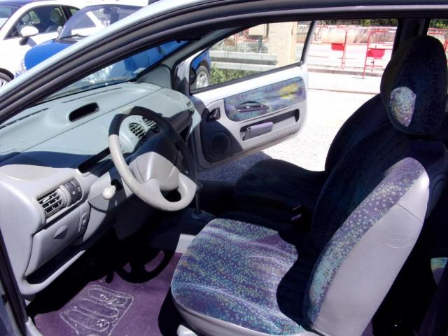Renault Twingo image 8