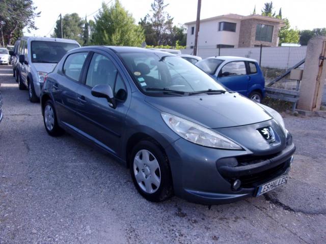 Peugeot 207 image 2