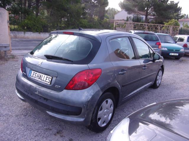 Peugeot 207 image 6