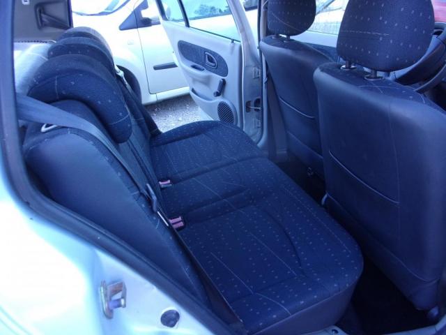 Renault Clio image 6