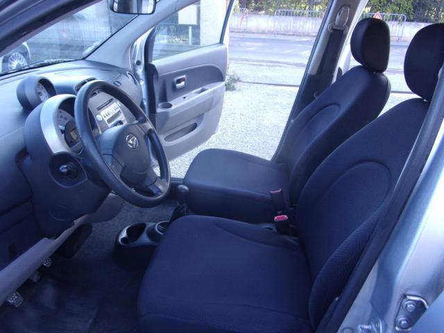 Daihatsu Sirion image 7