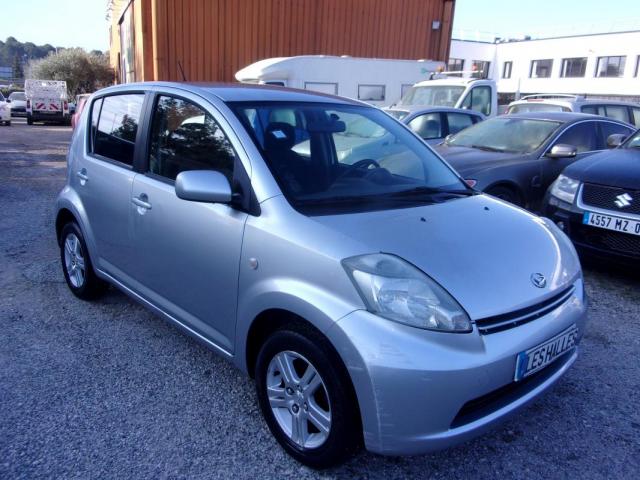 Daihatsu Sirion image 4