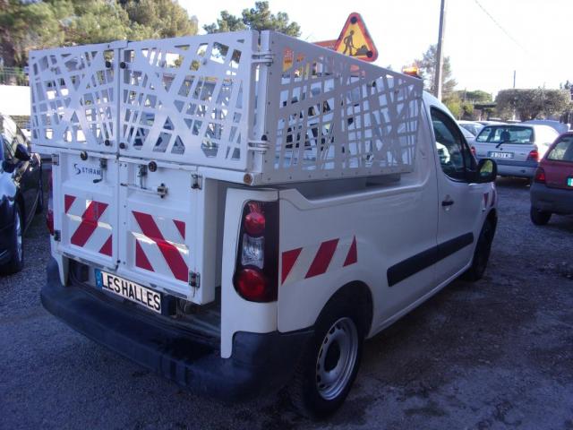 Peugeot Partner image 1