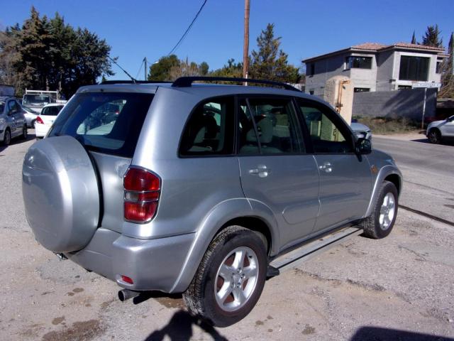 Toyota Rav4 image 4