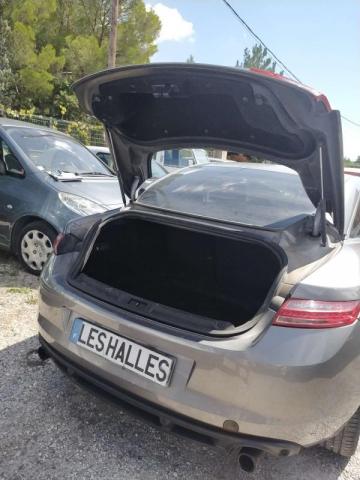 Renault Laguna Coupé image 2