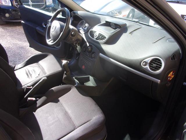 Renault Clio image 9