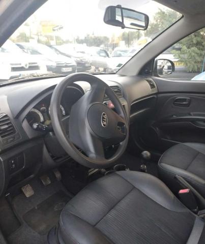 Kia Picanto image 5