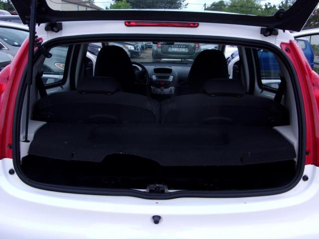 Peugeot 107 image 9
