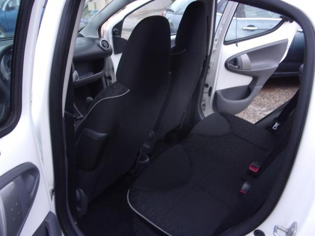 Peugeot 107 image 4