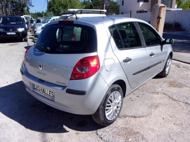 Renault Clio image 8
