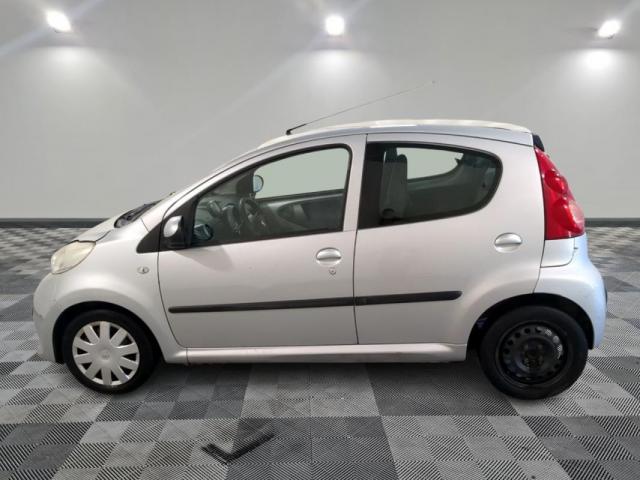Peugeot 107 image 1