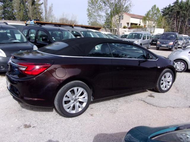 Opel Cascada image 9