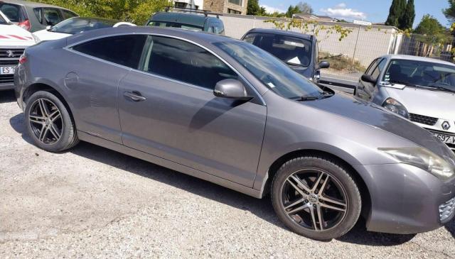 Renault Laguna image 1