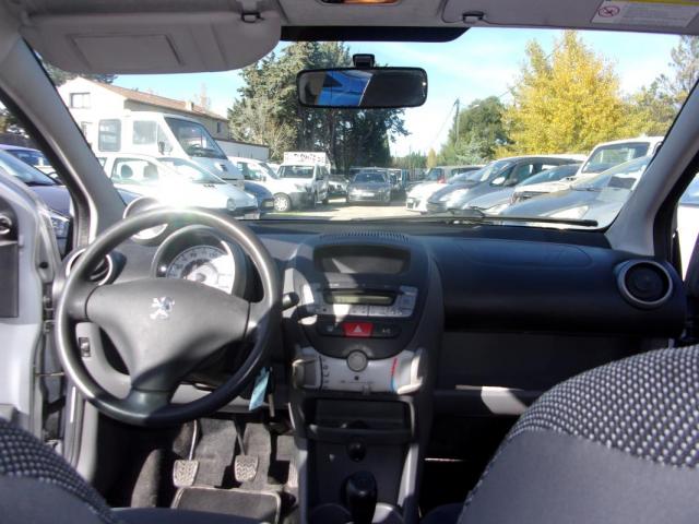 Peugeot 107 image 9