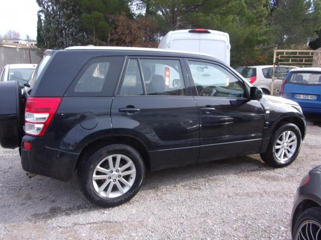 Suzuki Grand Vitara image 4