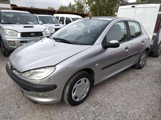 Peugeot 206 1,4i Xt Pack Clim 75cv Boite Auto