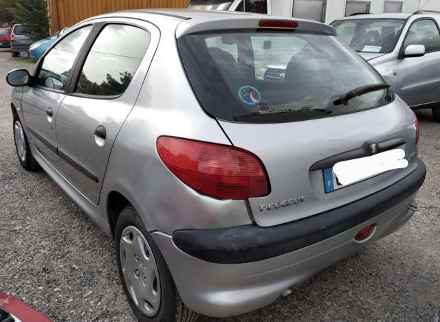 Peugeot 206 image 1