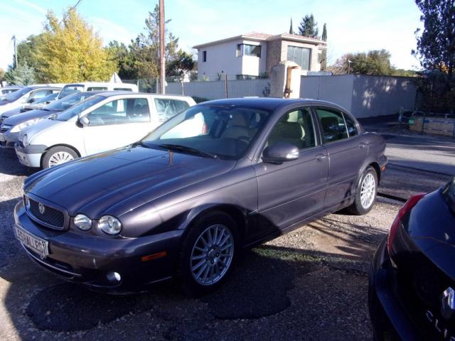 Jaguar X-Type image 1