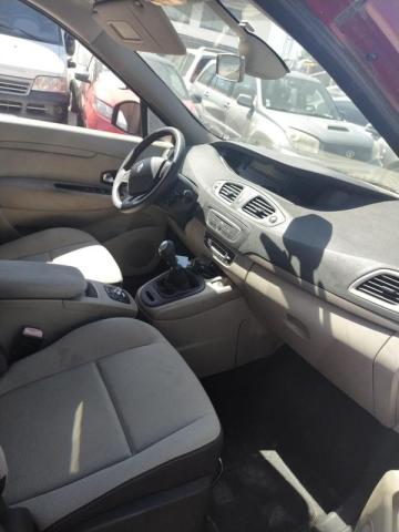 Renault Scénic image 2