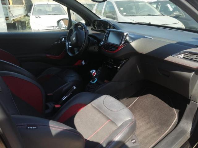 Peugeot 208 image 2
