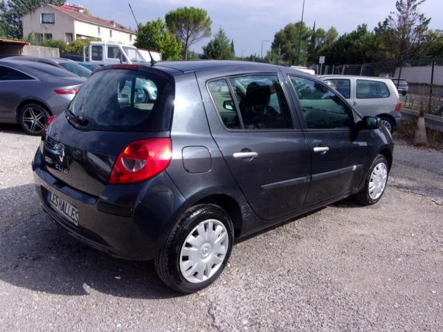 Renault Clio image 1