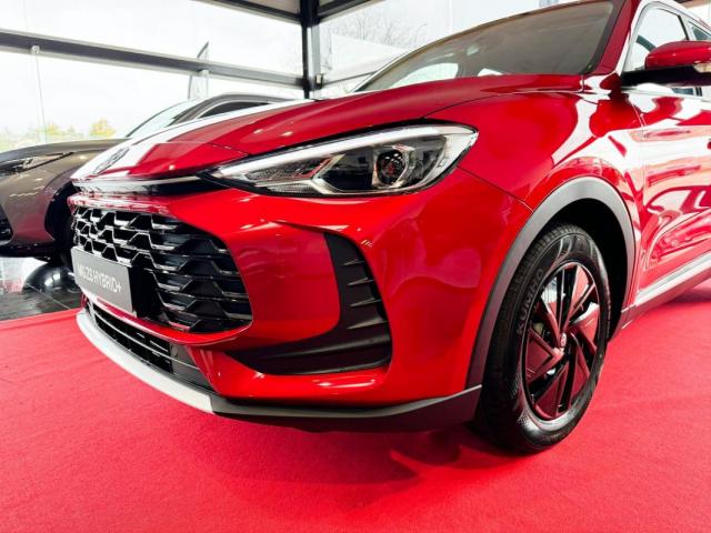 Mg Zs image 1