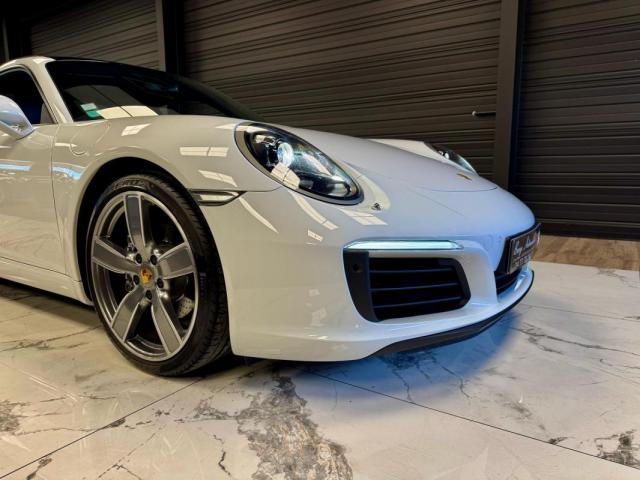 Porsche 911 image 4