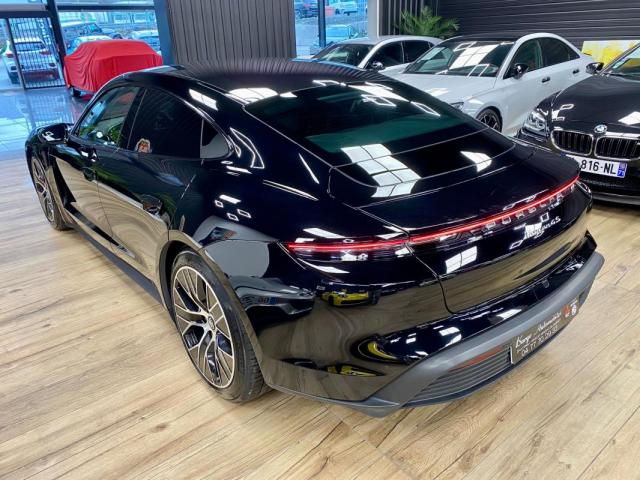 Porsche Taycan image 5