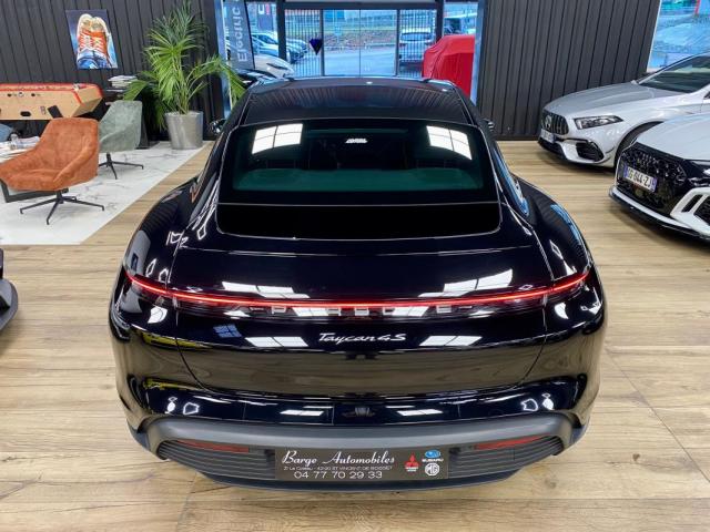 Porsche Taycan image 6